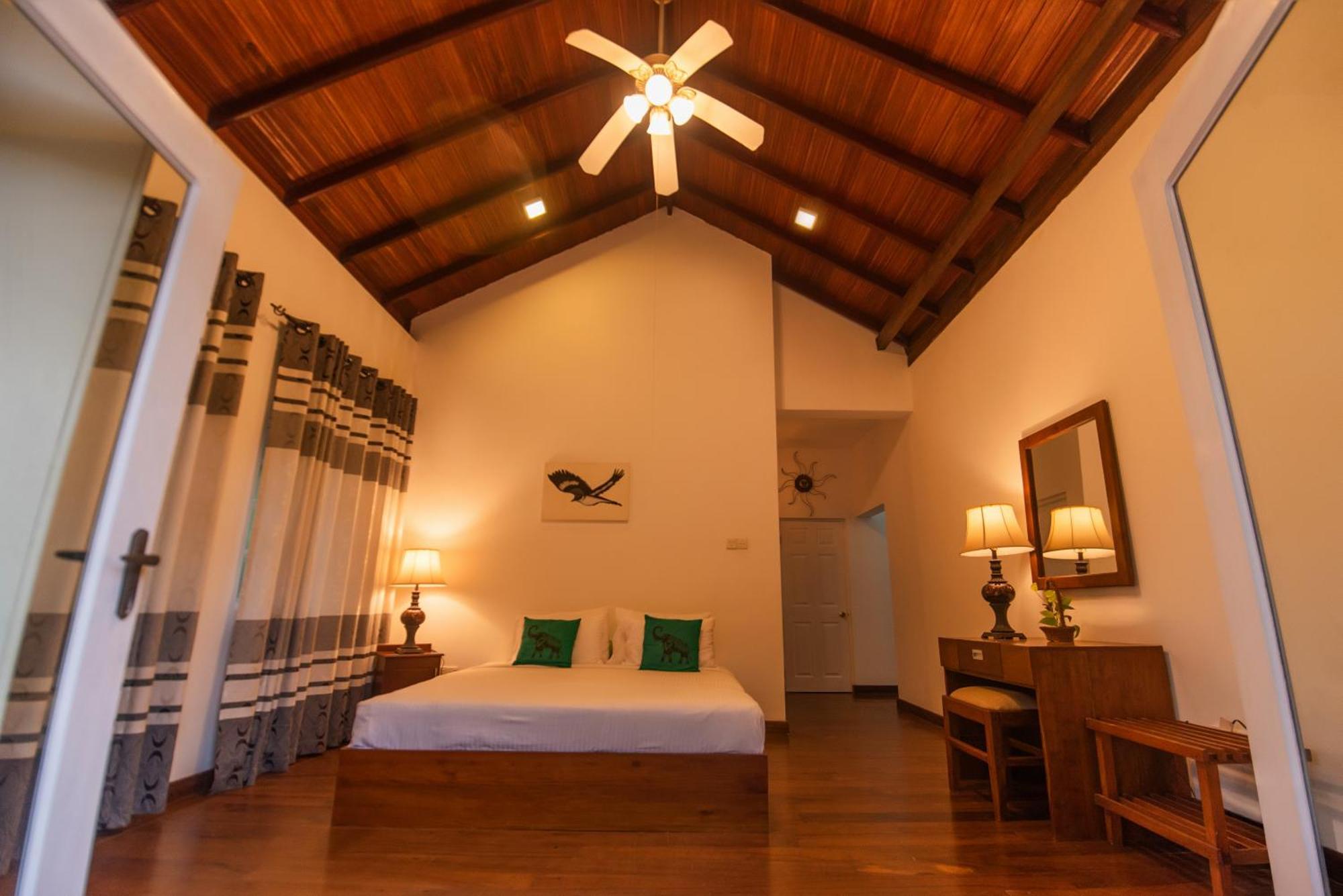 Chaminrich Villa 康提 外观 照片